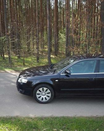 Audi A4 cena 13900 przebieg: 354300, rok produkcji 2005 z Krapkowice małe 667